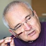 Yazar Resmi